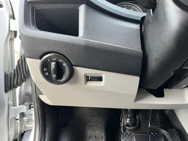 Volkswagen TRANSPORTER 2.0 TSI L2H1 Benzine Dubbele Schuifdeur Airco Cruise controle Bpm vrij Trekhaak Klep achter Euro 6 Benzine Ideaal voor ombouw naar Camper !!