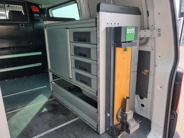 Volkswagen TRANSPORTER 2.0 TDI L1H1 150pk. 4Motion 3-Pers. / Bott bedrijfswageninrichting