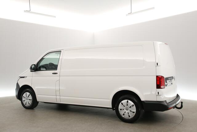 Volkswagen TRANSPORTER 2.0 TDI L2H1 150PK | Aut. | Airco | Cruise | Carplay | 3 Zits | Parkeersens. | Trekhaak