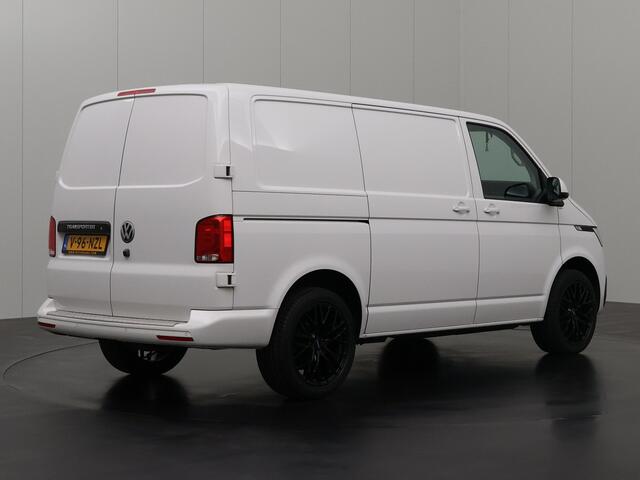 Volkswagen TRANSPORTER 2.0TDi 150PK DSG Automaat Highline | Navigatie | Camera | 3-Zits | Airco | Cruise