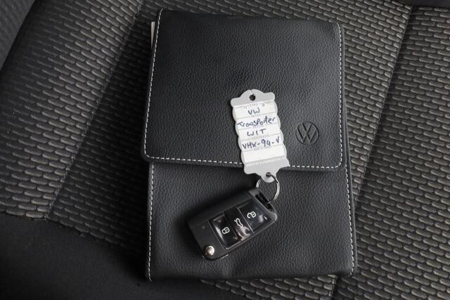 Volkswagen TRANSPORTER T6.1 2.0 TDI 150pk L1H1 4Motion 4x4+Sperdiff. Achterklep/2x Schuifdeur 05-2021