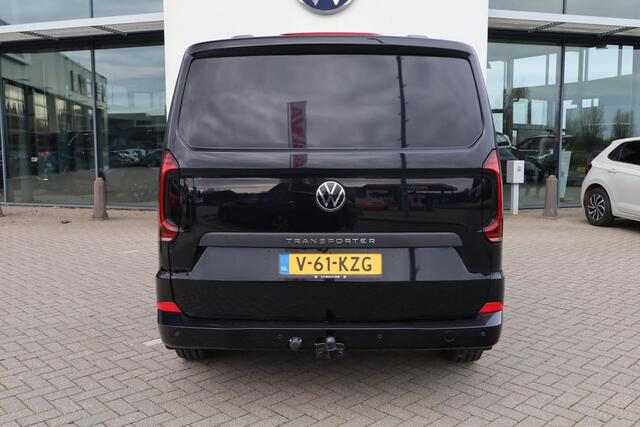 Volkswagen TRANSPORTER 2.0 TDI L2H1 30 Bulli 150PK / 110kW, Dodehoekdetectie (side assist), adaptieve cruise control (acc), rondomzichtcamera (area view), achteruitrijcamera (rear view), parkeersensoren voor en achter (pdc), verwarmbare voorstoelen, DAB+, draadloos Apple Carpla