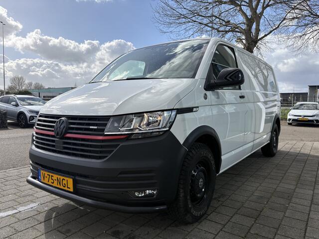 Volkswagen TRANSPORTER 2.0 TDI L2H1 150pk | 3 Zits | Achterklep | PDC | Laadruimte bekleding Cruise control | Bijrijdersbank