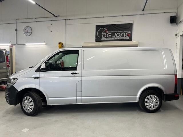 Volkswagen TRANSPORTER 2.0 TDI L2H1 150PK 3 zits, PDC, CAMERA, Stoelverwarming, Cruis.ctrl