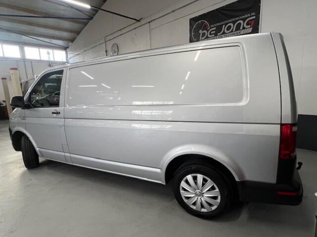 Volkswagen TRANSPORTER 2.0 TDI L2H1 150PK 3 zits, PDC, CAMERA, Stoelverwarming, Cruis.ctrl