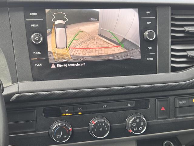 Volkswagen TRANSPORTER 2.0TDI L2H1 150PK Comfortline Camera, LED, ACC, Stoelverwarming