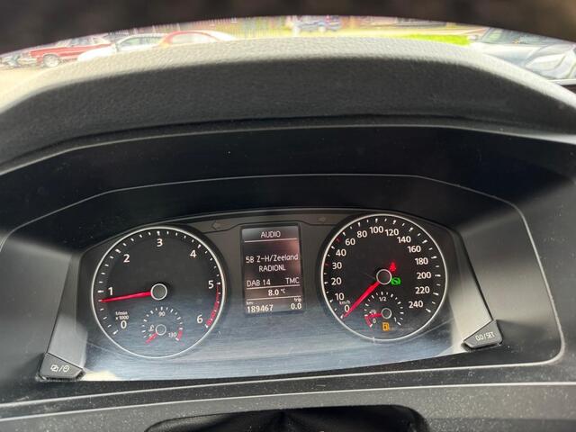 Volkswagen TRANSPORTER 2.0 TDI L2H1 Dubbelcabine Euro 6 Voorruitverwarming Leder Goed onderhouden
