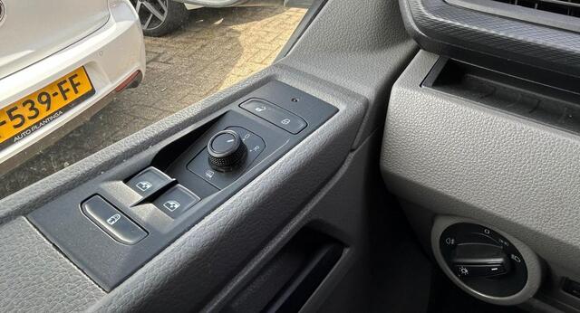 Volkswagen TRANSPORTER Kombi 2.0 TDI L1H1 | NL AUTO | Nette Staat | Prijs is 17945 inclusief btw | 9 Persoons | Airco |