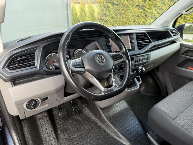 Volkswagen TRANSPORTER 2.0 TDI 111 PK HIGHLINE / STARLIGHT BLUE METALLIC / L2H1 / TREKHAAK / IMPERIAAL / CAMERA / CRUISE / AIRCO