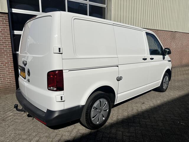 Volkswagen TRANSPORTER 2.0 TDI 150pk DSG L1H1 Airco,Cruise,Navi,Camer,Pdc,Trekh bedrijfswageninrichting