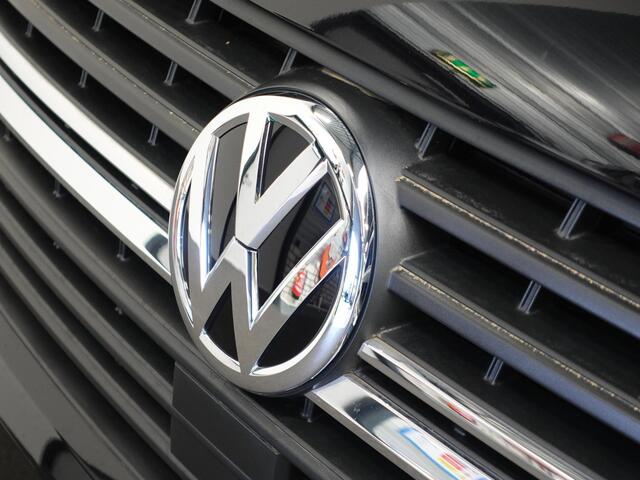 Volkswagen TRANSPORTER 2.0 150PK L2H1 Highline Automaat Airco Navi Parkeersensoren Camera Trekhaak Carplay