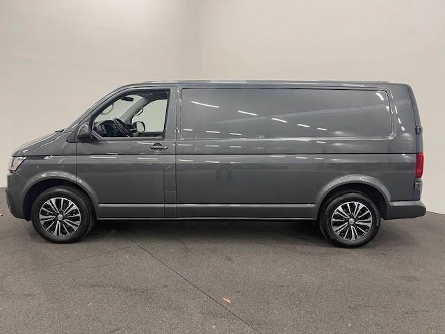 Volkswagen TRANSPORTER 2.0 TDI L2H1 28 Highline Automaat Airco Cruise Control Navi PDC V&A Trekhaak