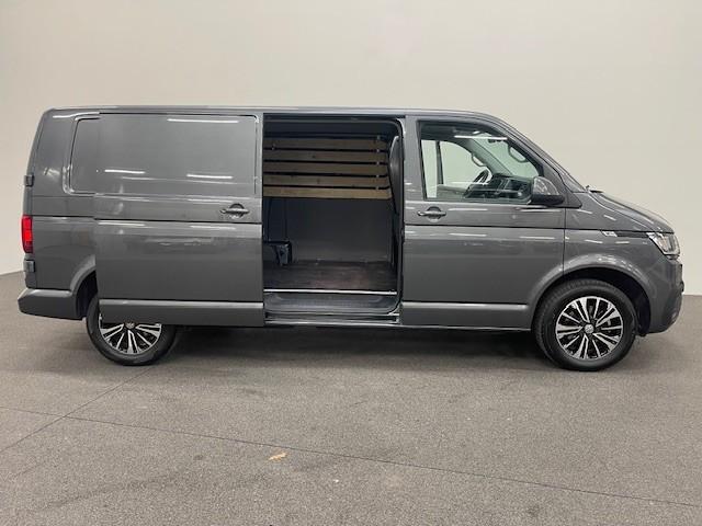 Volkswagen TRANSPORTER 2.0 TDI L2H1 28 Highline Automaat Airco Cruise Control Navi PDC V&A Trekhaak