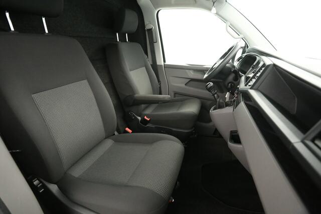 Volkswagen TRANSPORTER 2.0 TDI L2H1 | Airco | Cruise | Carplay | Parkeersensoren | Navi