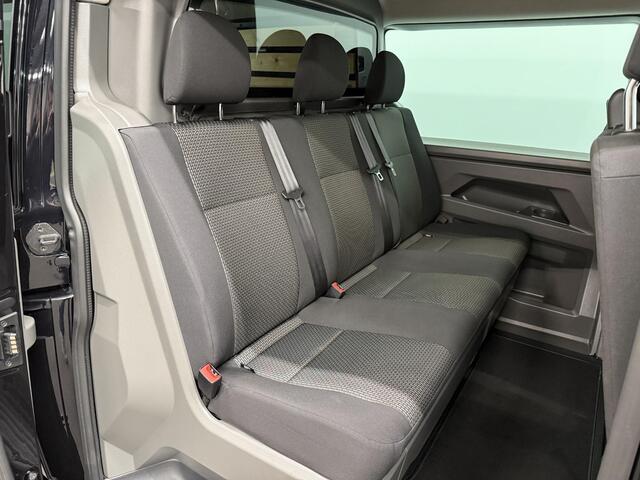 Volkswagen TRANSPORTER 2.0 TDI L2H1 28 Dubbele Cabine Highline Airco Cruise Control adaptief Parkeersensoren voor en achter 17" Lichtmetalen velgen