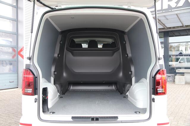 Volkswagen TRANSPORTER 2.0 TDI Bulli | Aut. | DC | 4Motion | 2x Schuifdeur | Navi | Clima..