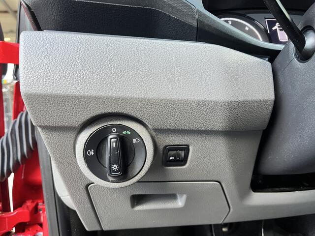 Volkswagen TRANSPORTER Kombi 2.0 TDI L1H1 Comfortline 9-persoons Airco Cruise controle Apple carplay App conect Minibus 9 zitse Exportprijs