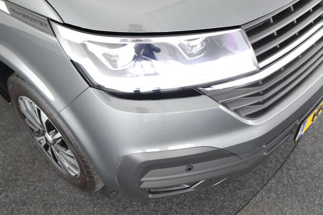 Volkswagen TRANSPORTER 2.0 TDI 150pk DSG L2H1 DC Highline Trekhaak Camera Led Navigatie