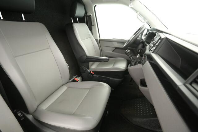 Volkswagen TRANSPORTER 2.0 TDI L2H1 | Airco | Cruise | Trekhaak | Parkeersens.