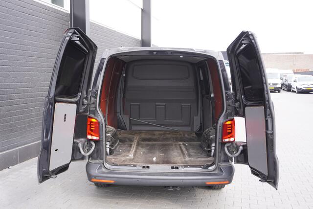 Volkswagen TRANSPORTER 2.0 TDI 150PK Automaat EURO 6 - Airco - Cruise - PDC - ¤ 18.900,- Excl.