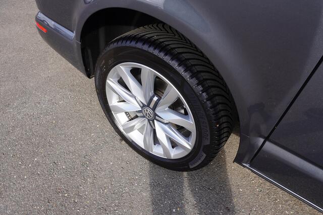 Volkswagen TRANSPORTER 199pk Automaat 4x4 Bulli Dubbele cabine Trekhaak Camera Apple Carplay Navigatie digitaal dashboard ACC Cruise control Stoelverwarming