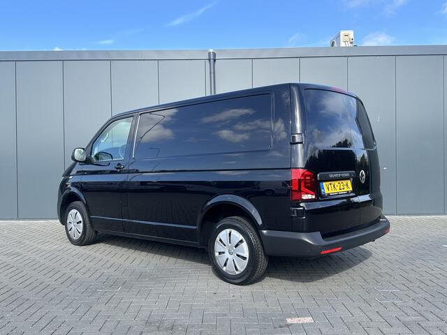 Volkswagen TRANSPORTER 2.0 TDI 150 PK DSG AUTOMAAT / L1H1 / 1e EIG. / CRUISE / AIRCO / APPLE CARPLAY / ANDROID AUTO / NAVI / PDC