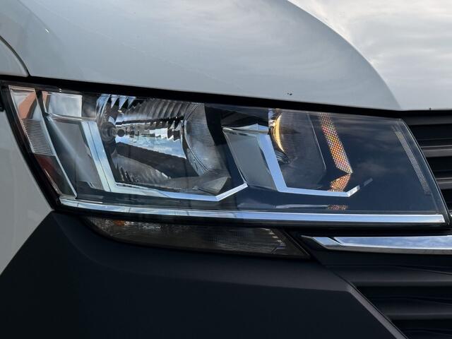 Volkswagen TRANSPORTER 2.0 TDI L2H1 28 Comfortline T6 | 150PK | 6Bak | Navi | Apple Carplay