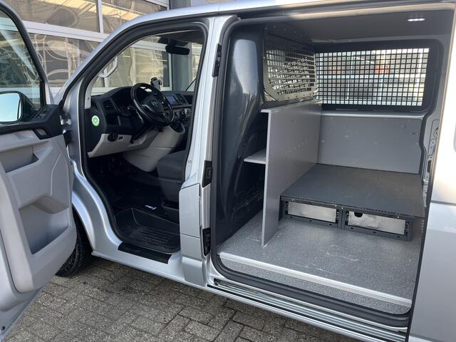 Volkswagen TRANSPORTER 2.0 TSI L2H1 Benzine Dubbele Schuifdeur Airco Cruise controle Bpm vrij Trekhaak Klep achter Omvormer Kastinrichting Standkachel Euro 6 Benzine Ideaal voor ombouw naar Camper !!