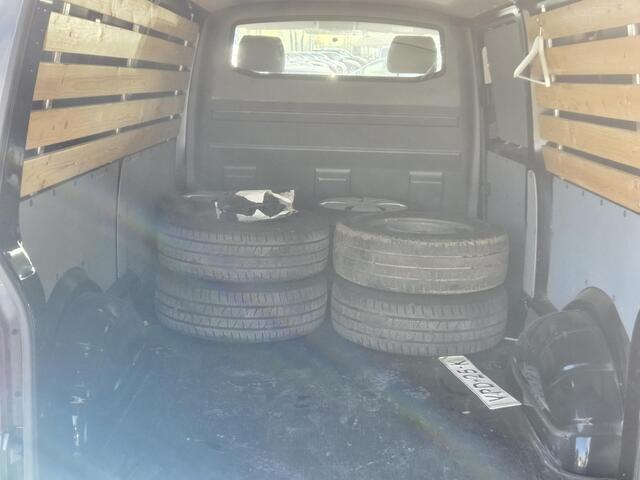 Volkswagen TRANSPORTER 2.0 TDI 110PK, L2H1, App Connect, Cruise Controle, Trekhaak, Airco,