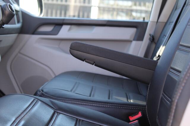 Volkswagen TRANSPORTER 2.0TDI 150Pk L2H1 | Trekhaak | Goed onderhouden