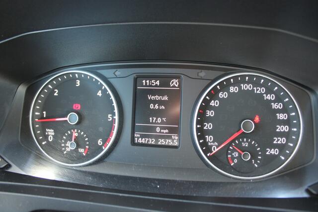 Volkswagen TRANSPORTER 2.0 TDI 150PK L2H1 DC Comfortline |TREKHAAK|SIDEBARS|VERWARMDE-VOORRUIT|