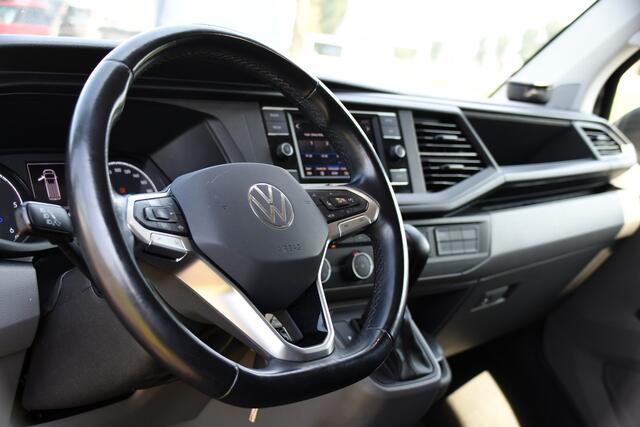 Volkswagen TRANSPORTER 2.0 TDI L1H1 30 Black Edition Cruise, Carplay, 150PK, Automaat, Standkachel, Stoelverwarming, Sensoren, Trekhaak