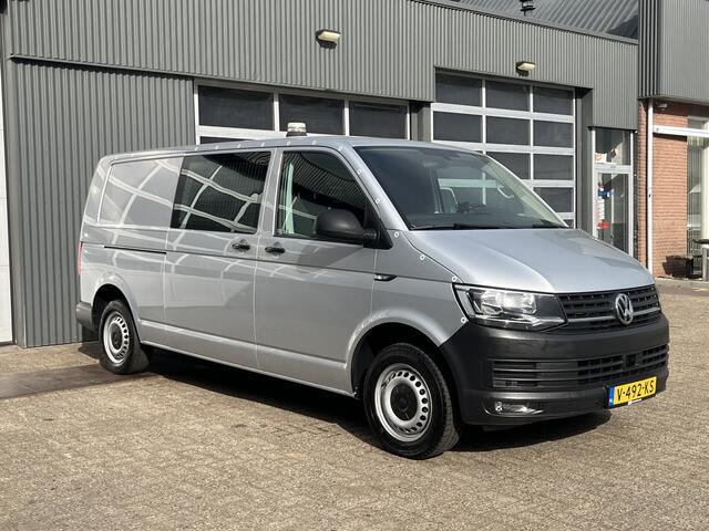 Volkswagen TRANSPORTER 2.0 TSI L2H1 Benzine / CNG Dubbele Schuifdeur Airco Cruise controle Bpm vrij Trekhaak Klep achter Omvormer Kastinrichting Standkachel Euro 6 Benzine Ideaal voor ombouw naar Camper !!