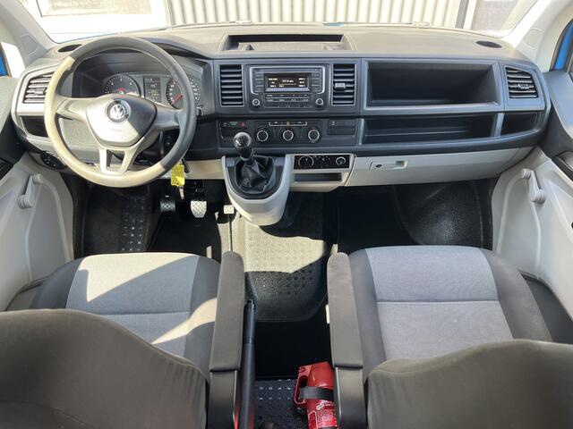 Volkswagen TRANSPORTER Kombi 2.0 TDI L2H1 Airco Cruise control Parkeersensoren achter EURO 6 ! Ideaal voor camperombouw! 9-persoons op kenteken. Marge Groeps vervoer Taxi Combi Tourer Passenger