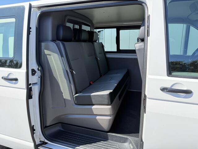 Volkswagen TRANSPORTER 2.0 TDI / L2H1 / 6-PERS DUBBELE CABINE / ZEER NETJES / ACHTERKLEP / INRICHTING / CRUISE