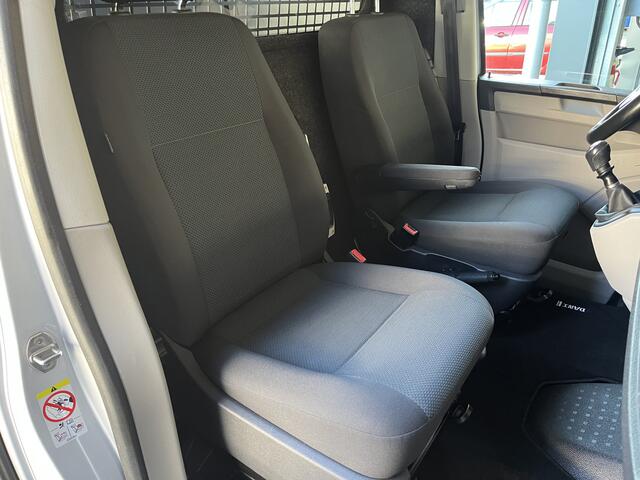 Volkswagen TRANSPORTER 2.0 TSI L2H1 Benzine Dubbele Schuifdeur Airco Cruise controle Bpm vrij Trekhaak Klep achter Omvormer Kastinrichting Standkachel Euro 6 Benzine Ideaal voor ombouw naar Camper !!