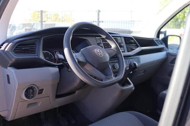 Volkswagen TRANSPORTER 2.0 TDI 110PK, L2H1, App Connect, Cruise Controle, Trekhaak, Airco,