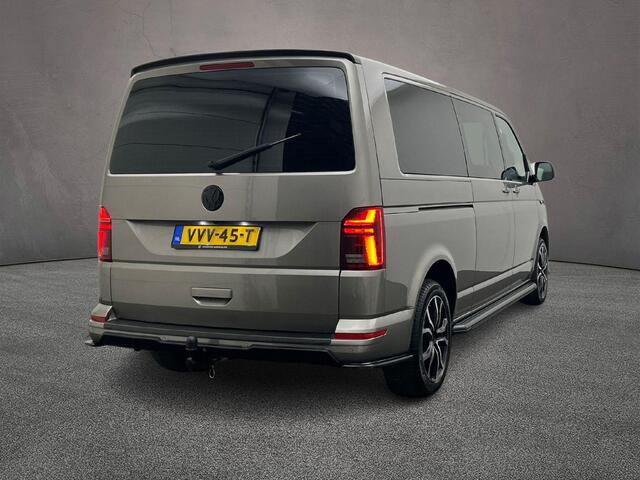 Volkswagen TRANSPORTER T6.1 2.0 TDI 204pk DSG L2 Bulli Dubbele cabine | 2x Schuifdeur | Leder | Blackstyle | Trekhaak | Stoelverwarming | BPM-vrij | Standkachel