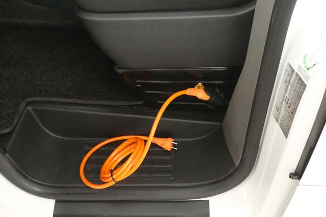 Volkswagen TRANSPORTER 2.0 TDI L1H1 | Koelwagen 0° | Nachtkoeling | Airco | 3 Zits | Trekhaak | Koelauto