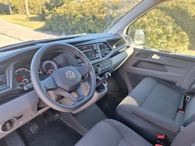 Volkswagen TRANSPORTER 6.1 - 2.0 TDI L2H1 28 Eco Business Navi by App / Trekhaak / PDC