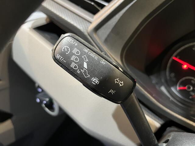 Volkswagen TRANSPORTER 2.0 TDI L2H1 / Euro 6 / Schuifdeur L + R / Airco / CarPlay / Trekhaak / Cruise Control / PDC / 3-Zits