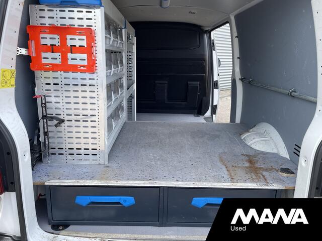 Volkswagen TRANSPORTER 2.0 TDI L2H1 102PK Carplay Trekhaak Imperiaal Cruise control