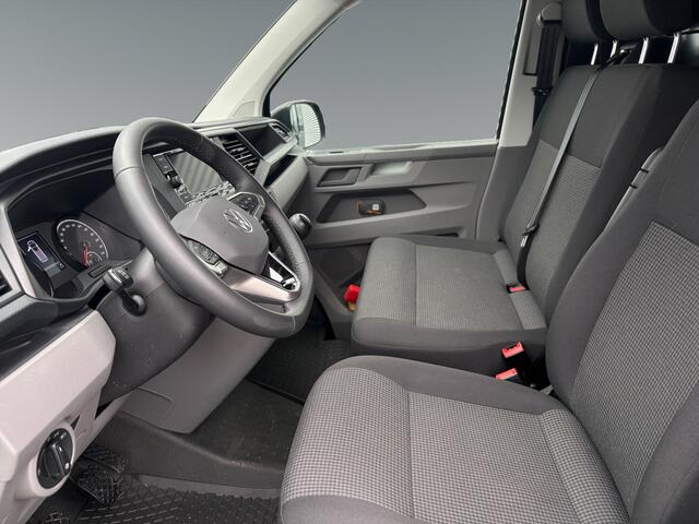 Volkswagen TRANSPORTER 2.0 TDI 150 pk L2 Betimmering | App connect | PDC | Cruise | trekhaak