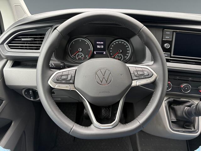 Volkswagen TRANSPORTER 2.0 TDI 150 pk L2 Betimmering | App connect | PDC | Cruise | trekhaak