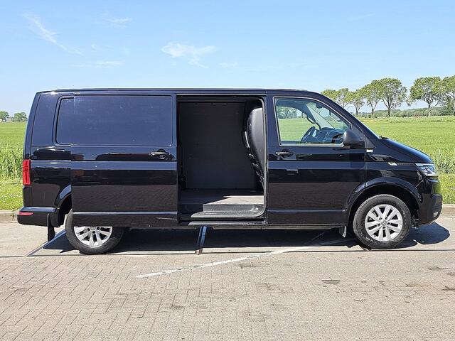 Volkswagen TRANSPORTER 2.0 TDI L2H1 L2H1 LED 150Pk Euro6 Bumpers-Kleur Lm-Velgen Airco!