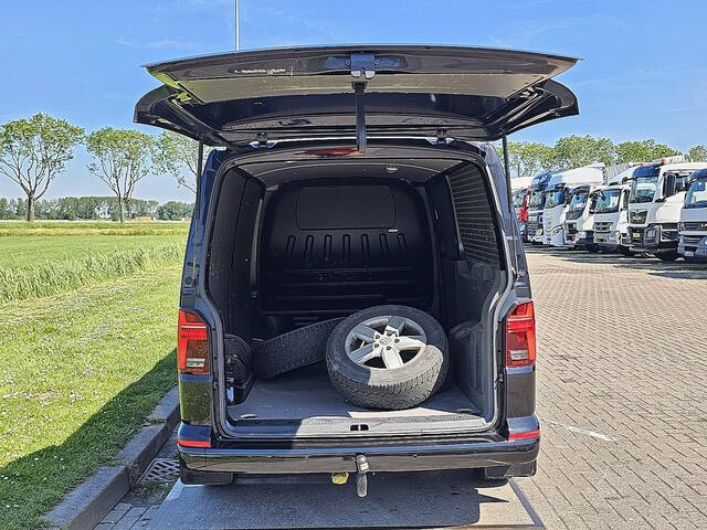 Volkswagen TRANSPORTER 2.0 TDI L2H1 L2H1 LED 150Pk Euro6 Bumpers-Kleur Lm-Velgen Airco!