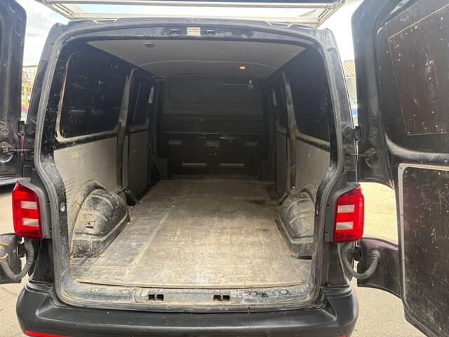 Volkswagen TRANSPORTER 2.0 TDI L2H1 Trendline Airco, pdc achter, imperiaal, trekhaak