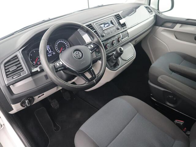Volkswagen TRANSPORTER 2.0 TDI L2H1 DC Highline PDC / CRUISE / FULL LED / BLUETOOTH / TREKHAAK / NETJES!