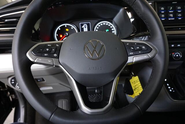 Volkswagen TRANSPORTER 2.0 TDI L2H1 28 Dubbele Cabine Highline Automaat Cruise Control Airco Navigatie Parkeersensoren Camera