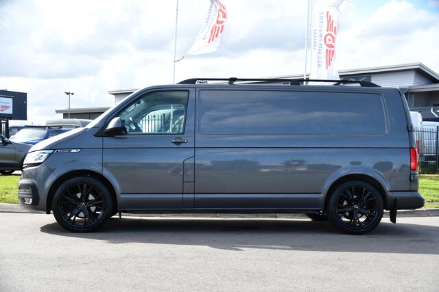 Volkswagen TRANSPORTER 2.0 TDI L2H1 30 Bulli Virtual, Adaptieve Cruise, Camera, Carplay, LED, Stoelverwarming, Standkachel, 150pk, Automaat, Trekhaak, Uniek!